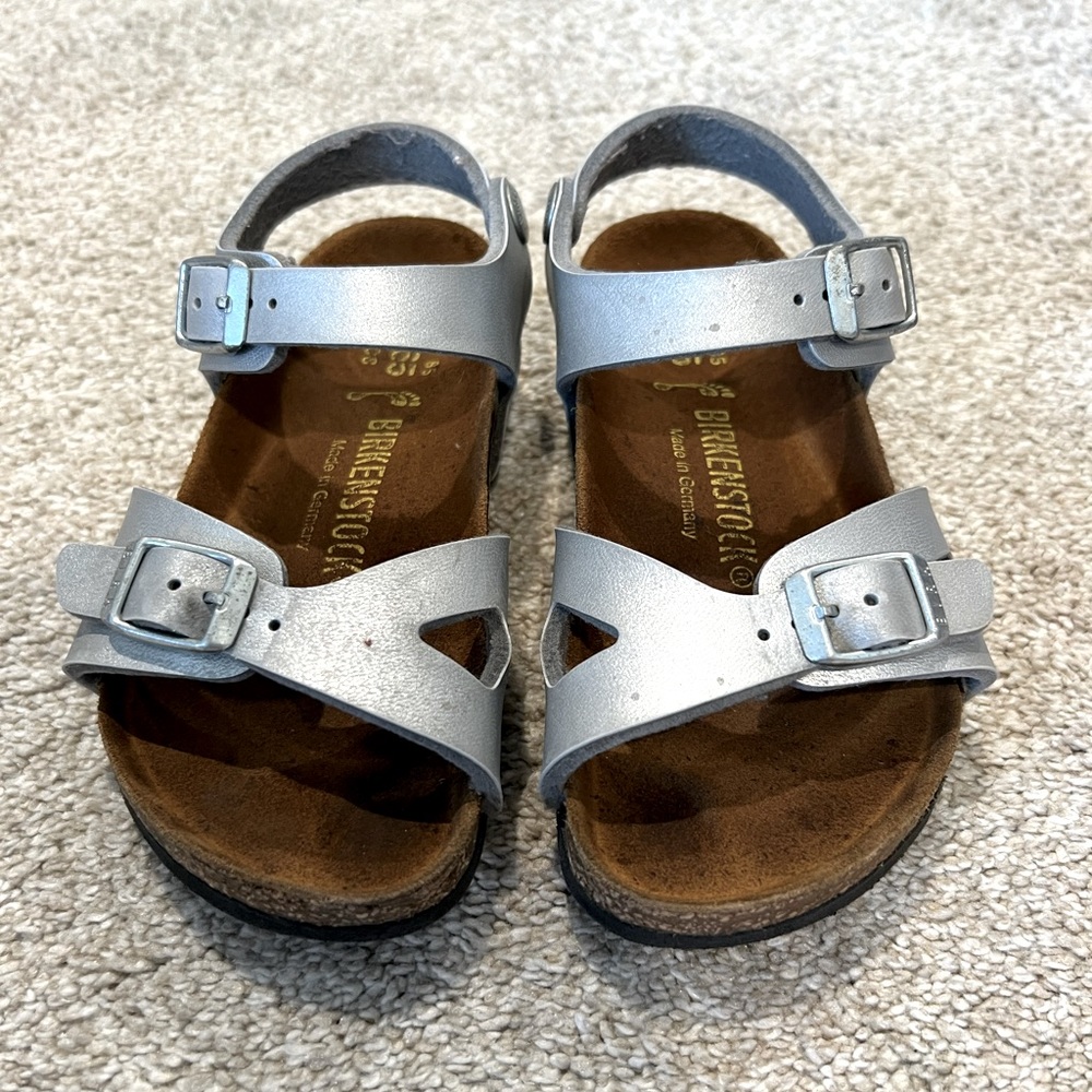 Birkenstock Silver Rio Kids Size 26 EUC